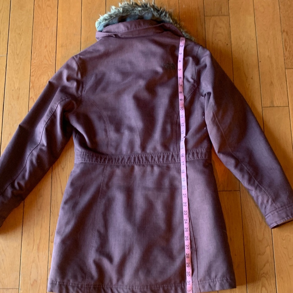 The North Face Women's Plum Trench Coat with Faux-Fur Collar - Picture 6 of 11